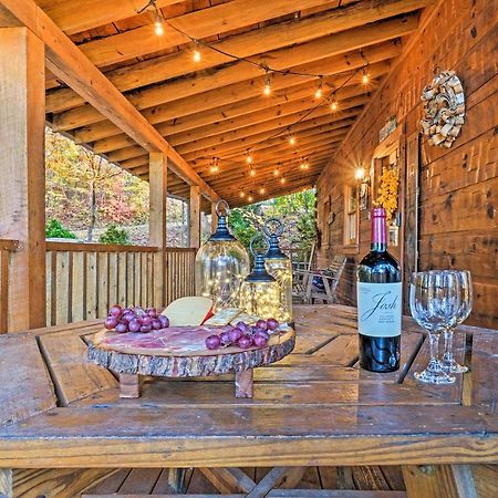 Grin N Bear It Cabin With Hot Tub And Fire Pit! Pigeon Forge Exterior photo